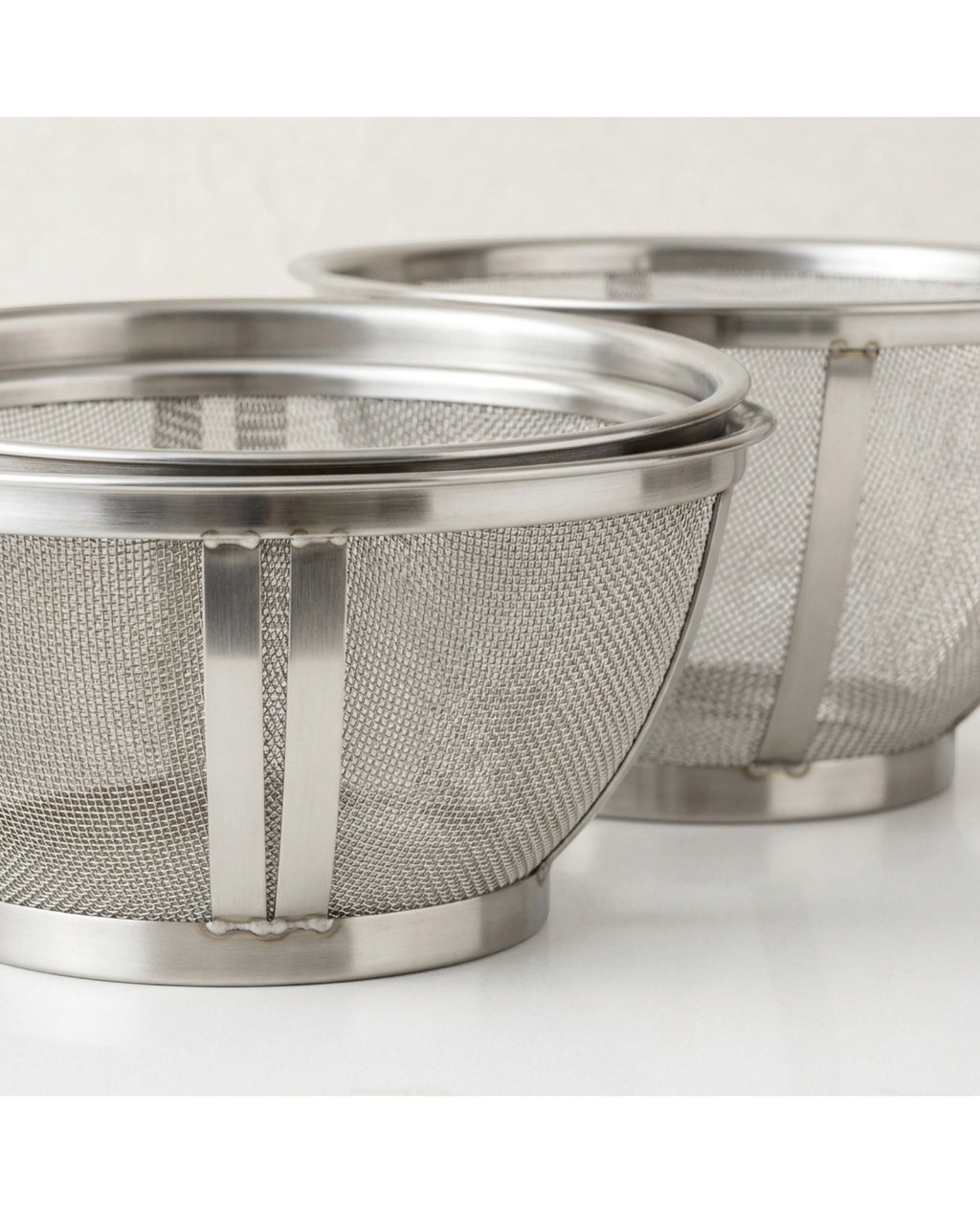 Fexao Nesting Deep-Mesh Draining Basket Set of 2 20 and 24 cm - Detail view